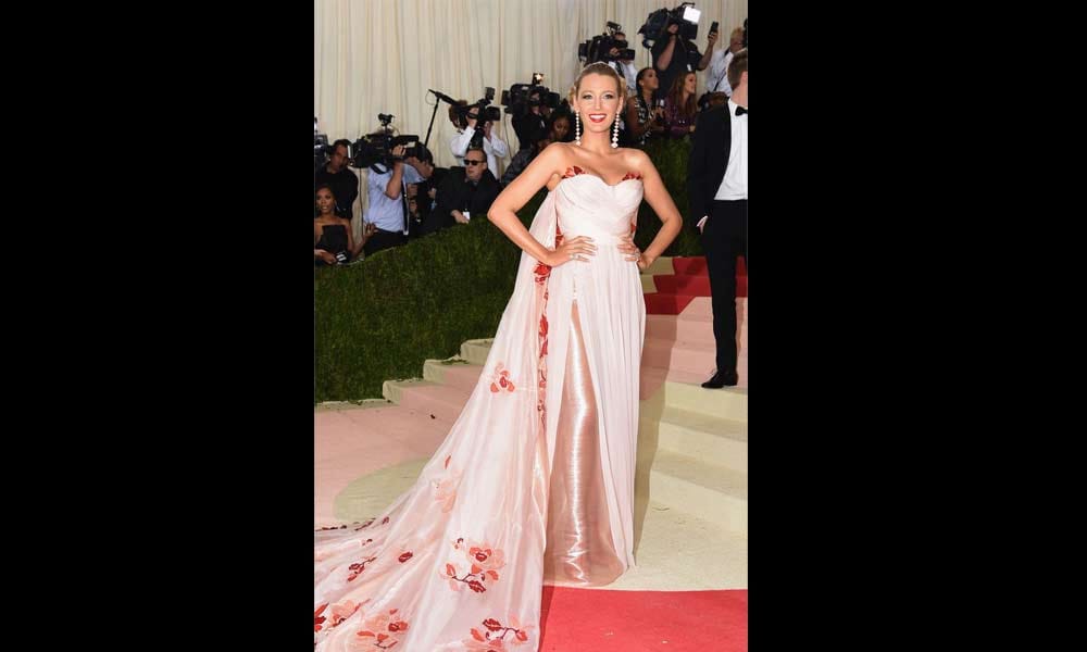 annual met gala 2016 red carpet