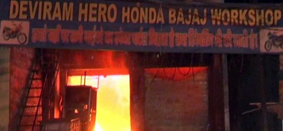 fire in motorcycle workshop 40 bikes burned in gurgaon 