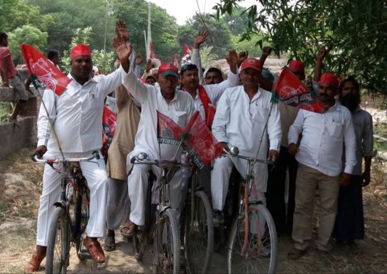 Jnsndesh bicycle tour reached to many villages