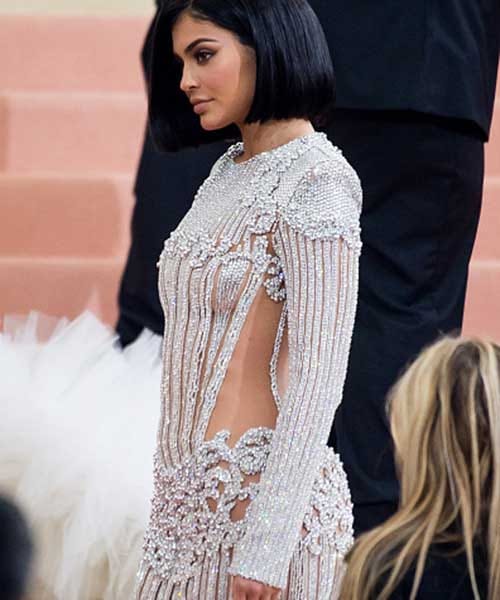 Kylie Jenner's Met gala 2016 gown made her legs bleed