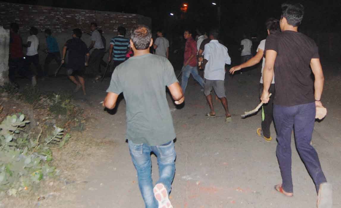Clash in Merrut Medical College campus.