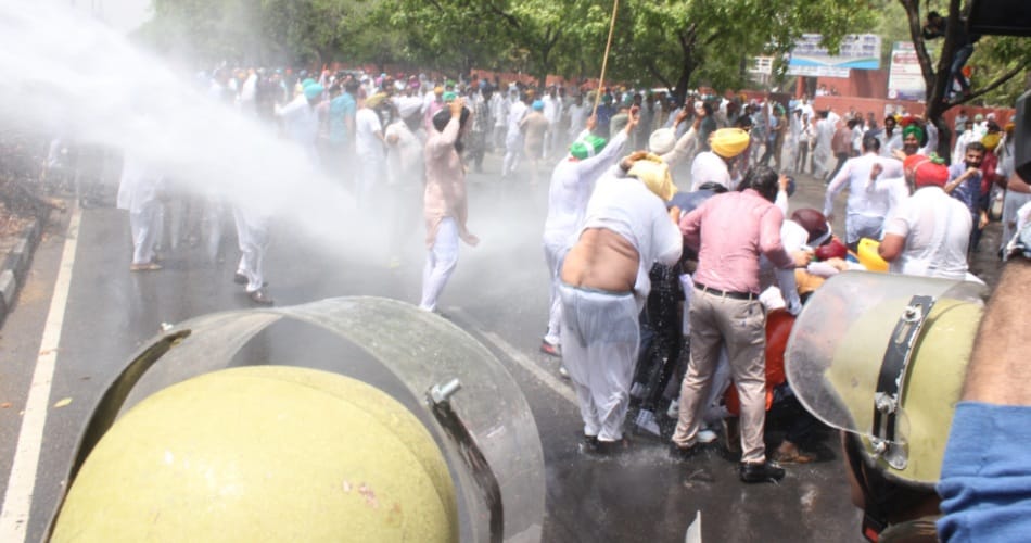 congress protest, punjab congress protest, police lathicharge on congress workers, chandigarh