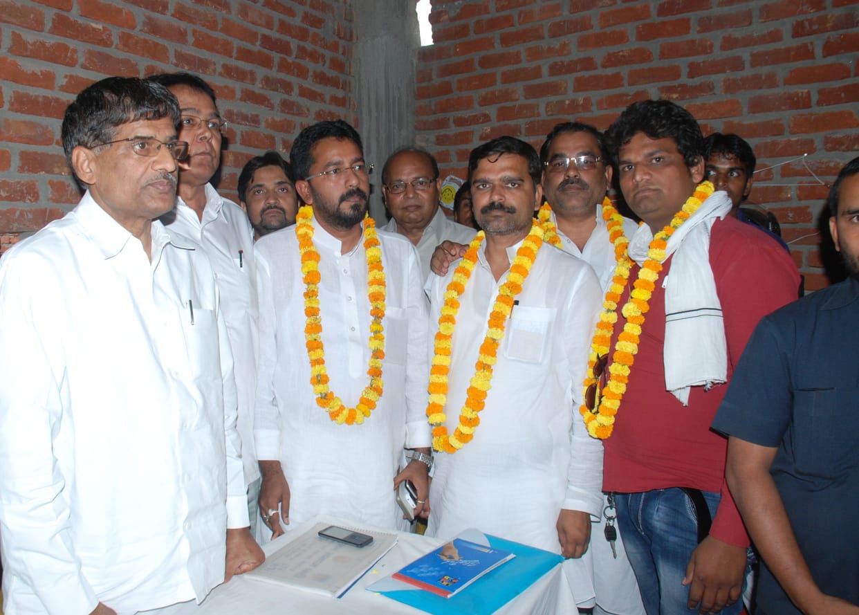 Bypassing opposition, Jamil elephant ride