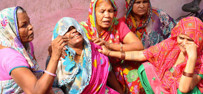 woman committed suicide with three kids in faridabad 