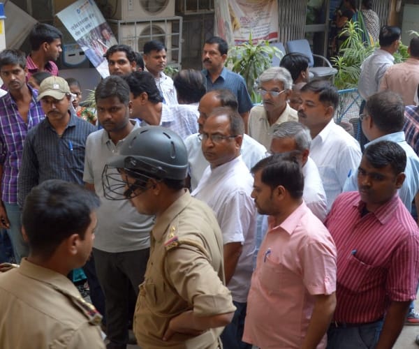 gram panchayat chief assistant jumps from office building
