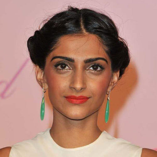 Bollywood Actresses Who Need To Fire Their Makeup Artists