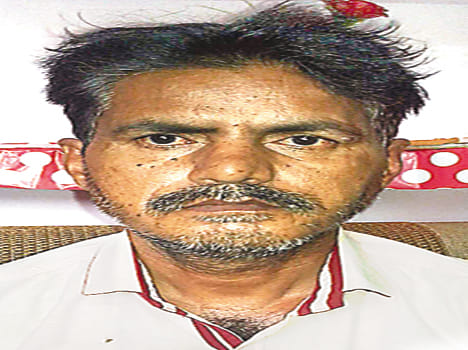 Car riders miscreants looted Palikakrmi