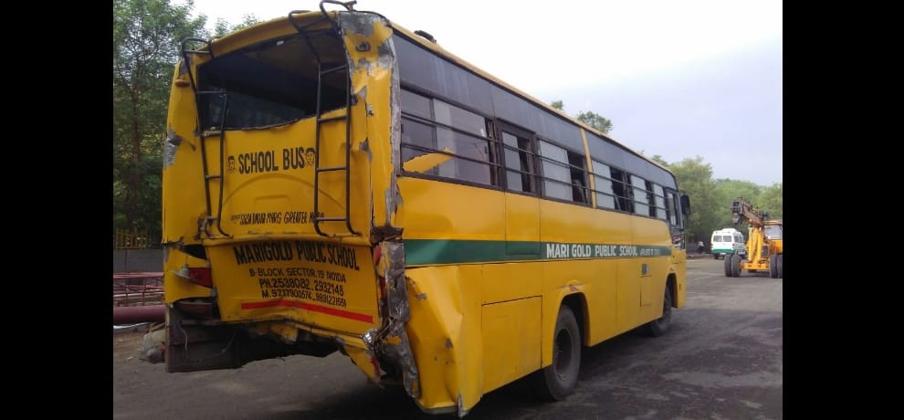 two buses and auto collides each other, 2 dies on spot