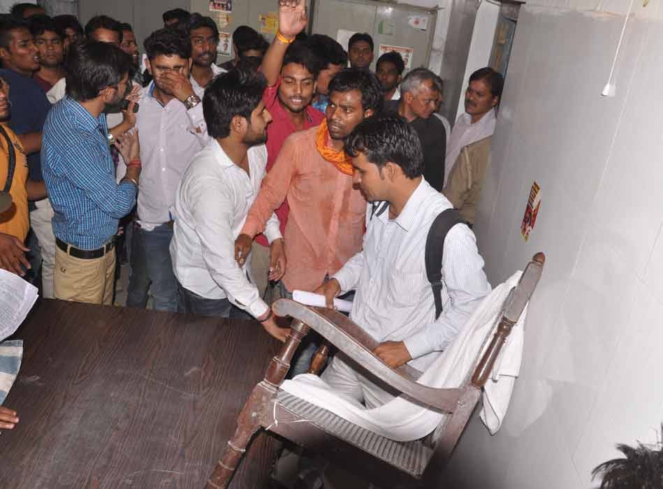 Fake mark sheets creats tension in University.
