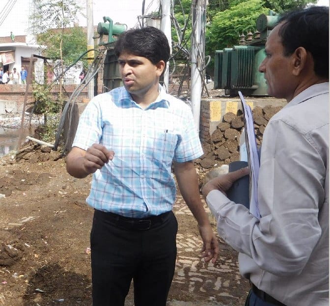 Garbage removal instructions from railway land