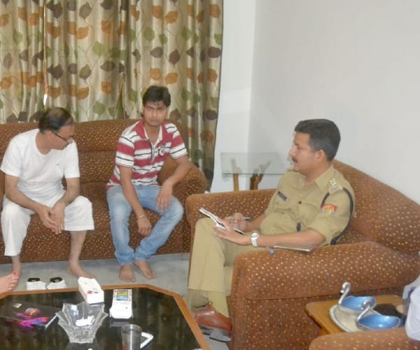 Robbery in a home in Barabanki.
