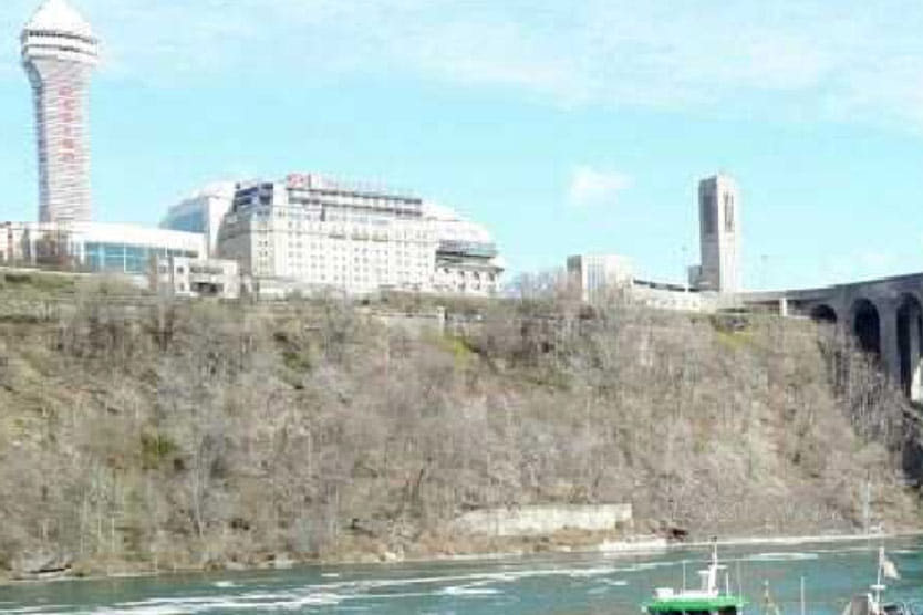 Niagra have not only Indians but Hindi too