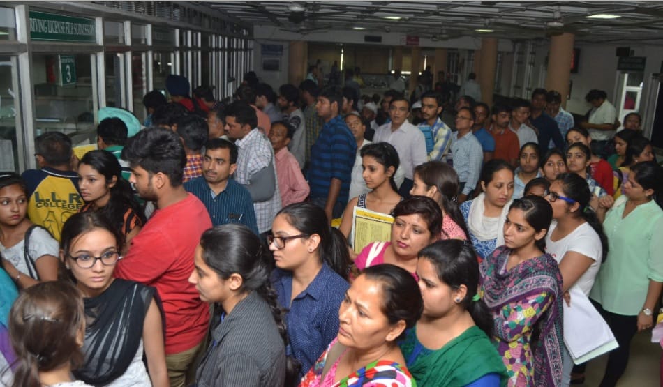 rla, registration licensing authority chandigarh, fraud in rla, photocopy workers arrested,