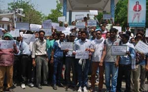 Job seekers received prison