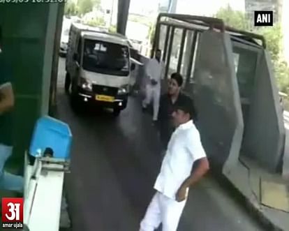 Violators thrash highway toll collector in Gurgaon