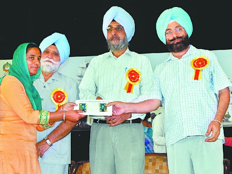 Government Mahindera College, annual ceremony, student, honored, Patiala