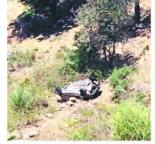 jeep fell in deep velly, three died 