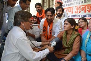 On the issue of offline politics Grmai