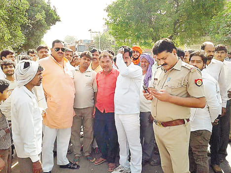 High tension wire from breaking the cow 's death