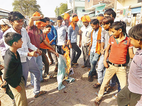 Only BJP burnt effigies of Khan