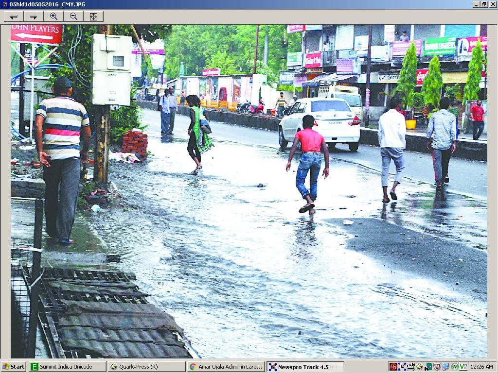 Polls opened at a rainy arrangements