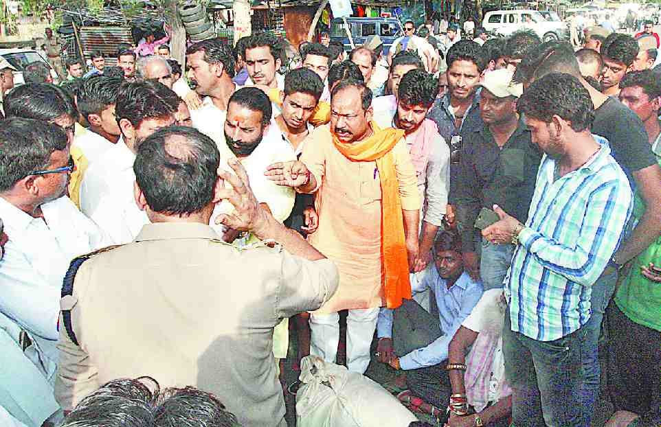mahamandleshwar murder case