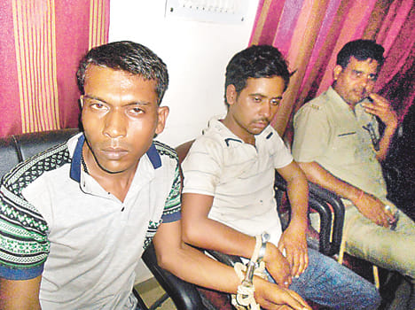 Ran from the court with his fellow prisoners arrested