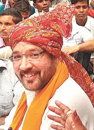 Government to suppress the voice of farmers