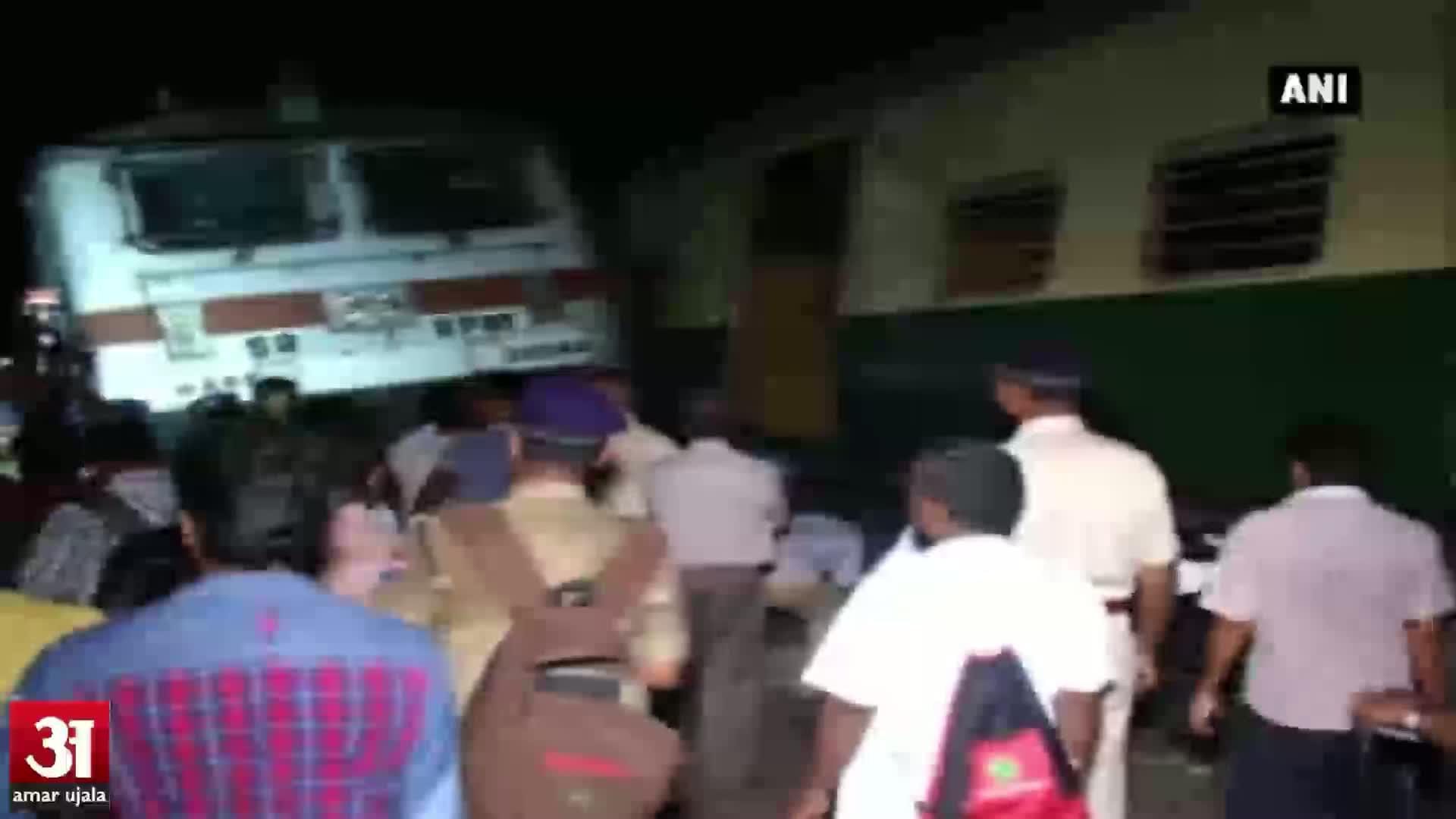 तिरुवनंतपुरम मेल के दो कोच पटरी से उतरे