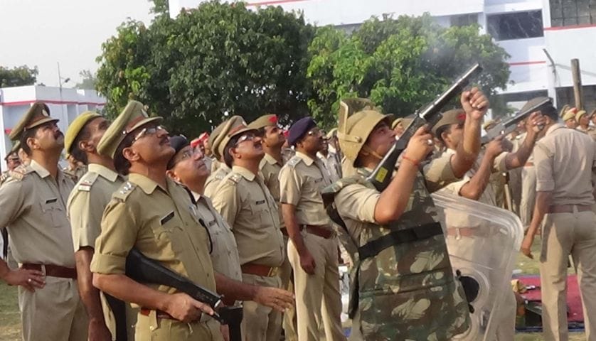 Two soldiers were unable Anti Right Gun, line spot