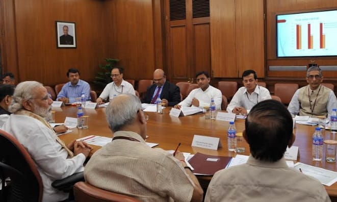 Cm akhilesh yadav meets PM modi on drought