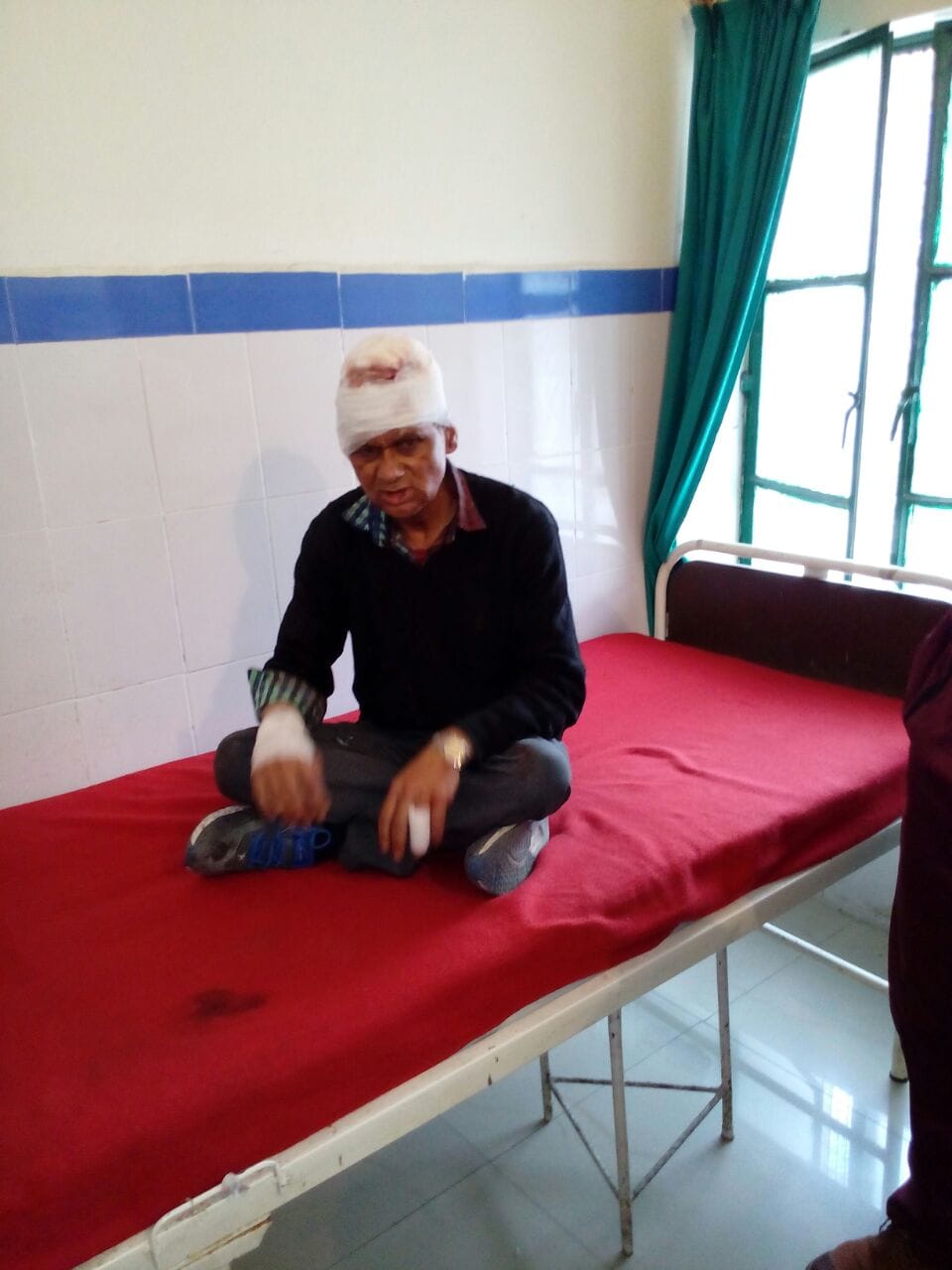 bear attack in ITBP colony,. five injured.