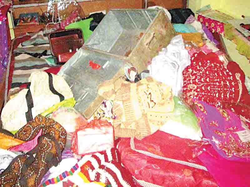 loot in junwai