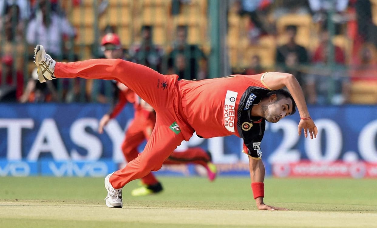 varun aaron becomes unlucky player for RCB