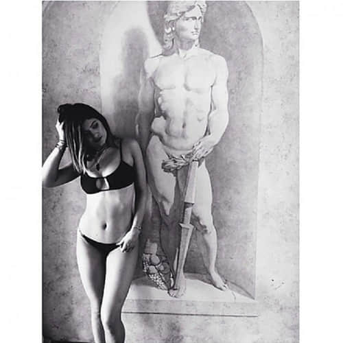 kylie jenner fans gives to her a luxury life