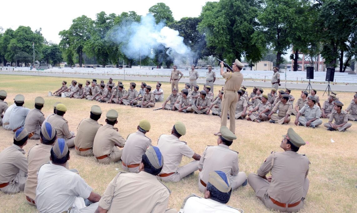 up police could not handle automatic weapon