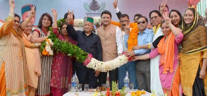 cm virbhadra singh on a visit to dharamshala