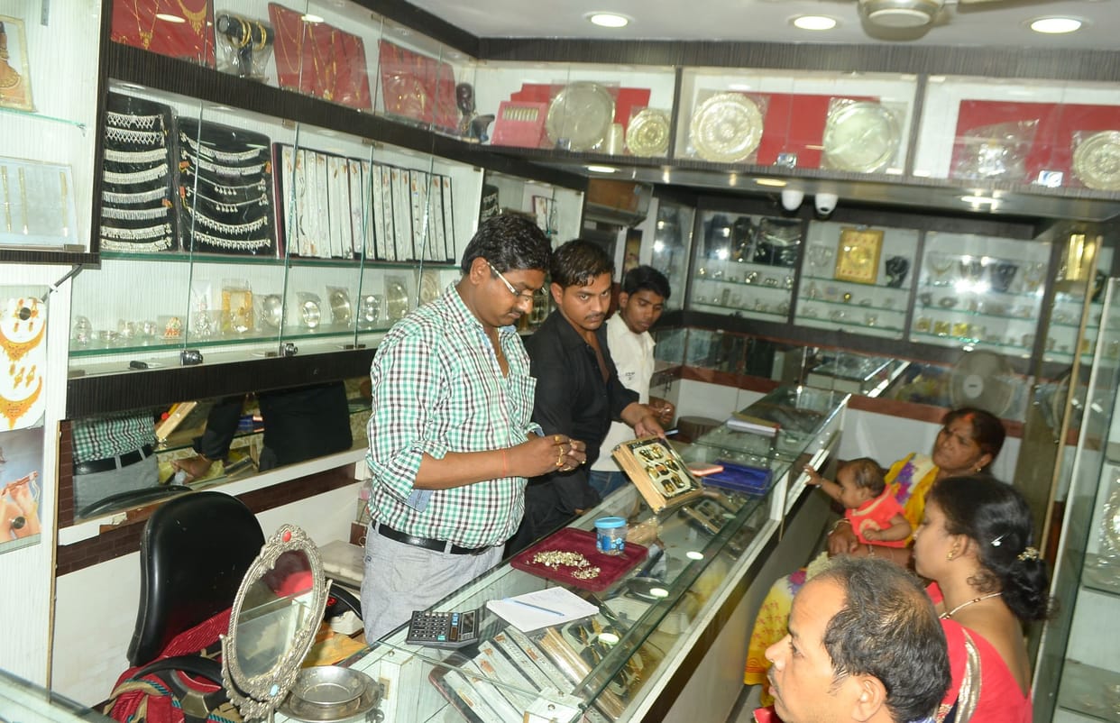 Ready market for Akshaya Tritiya, waiting for customers