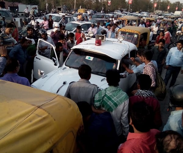  A man creates ruckus near chief minister house.