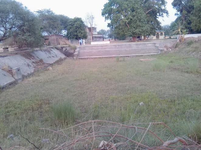  Devraha Baba Ashram in disarray