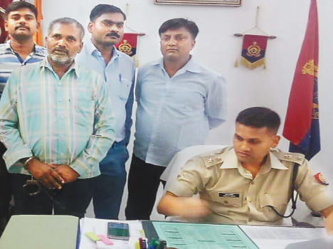 Police raid illegal factory caught Arms