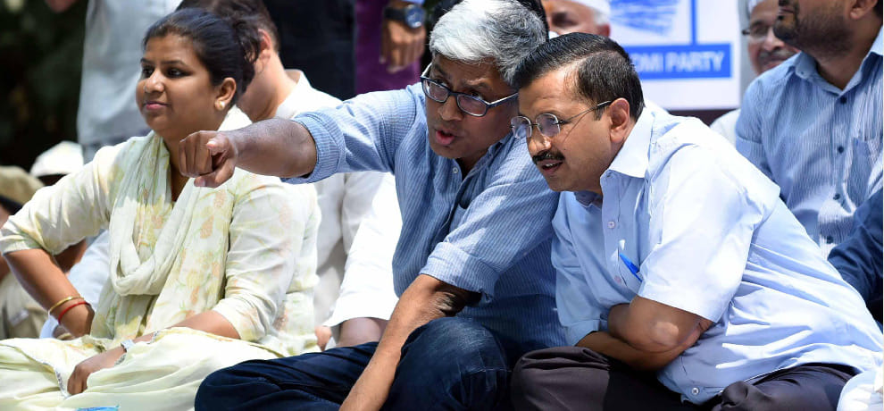 Electricity and water trapped on Kejriwal, the Congress and the BJP, will front