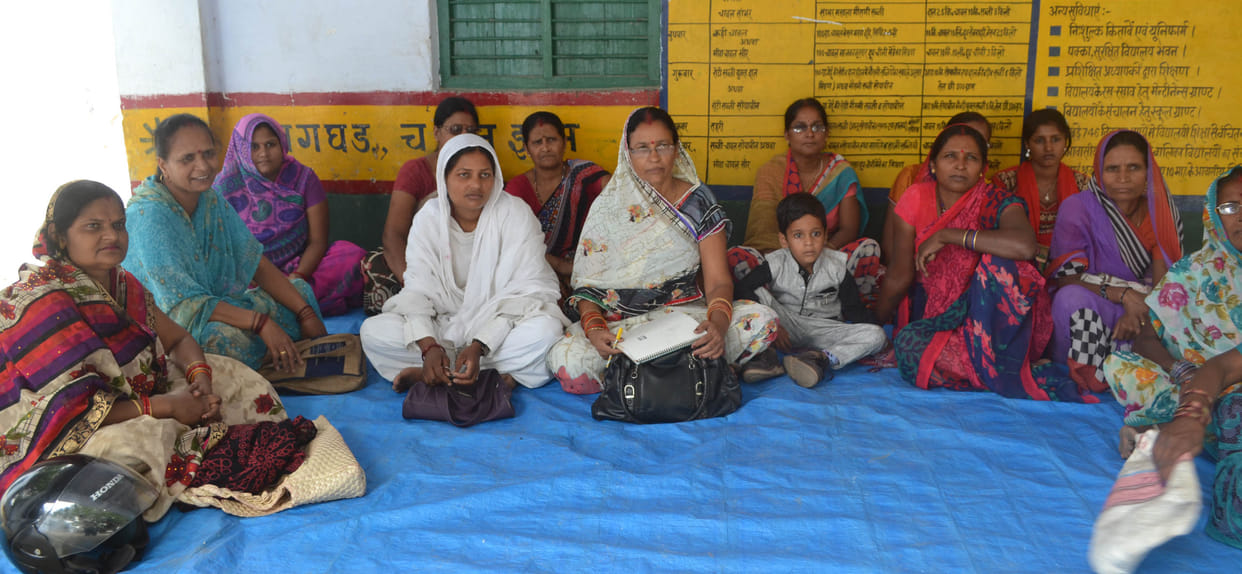 anganbadi workers discussed for problems