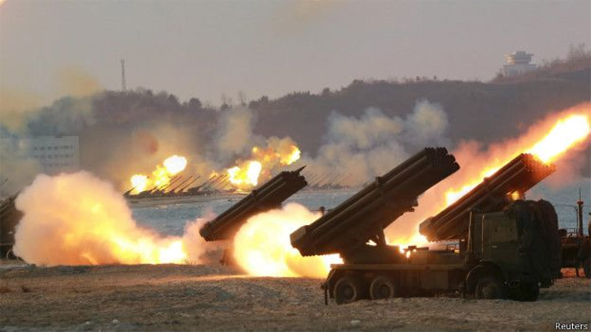 Pakistan says India can make 2,600 nuclear weapons