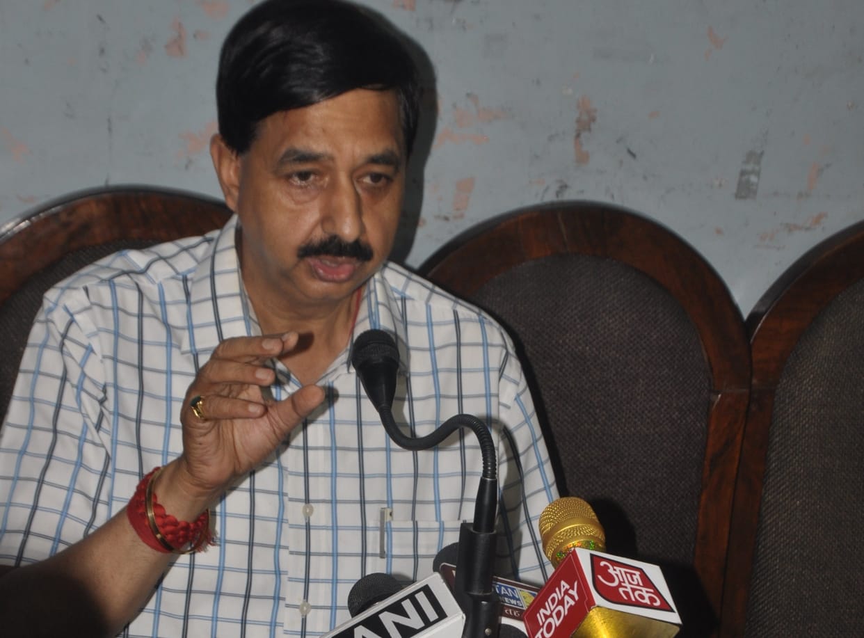 former minister front opened against  BJP 