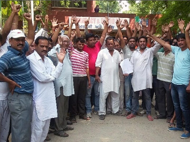protest, pathankot protest, protest against police, pathankot, amritsar