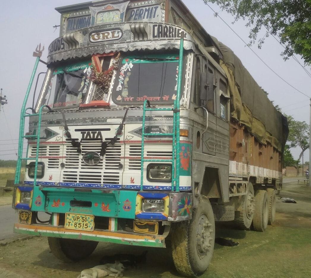 woman fell on Breaker , truck crushed