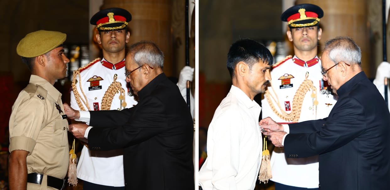 president gave veer chakra to soldier