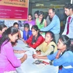 करियर चुनने में छात्रों की दुविधा हुई दूर
