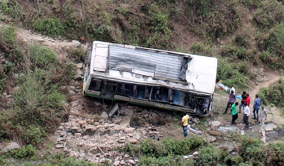 7 pilgrims of Amritsar killed in road accident in himachal, 33 injured